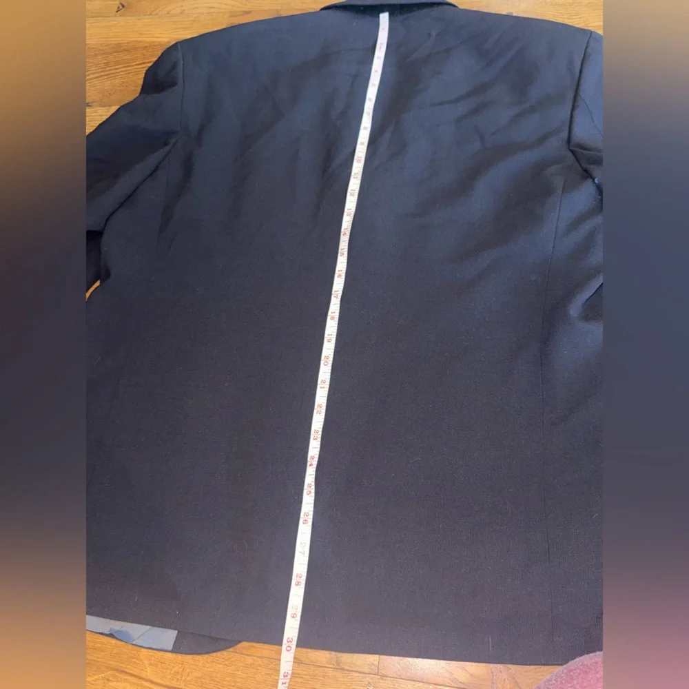Oscar de la Renta. Wool Suit Jacket. Black. Size 44 Short.